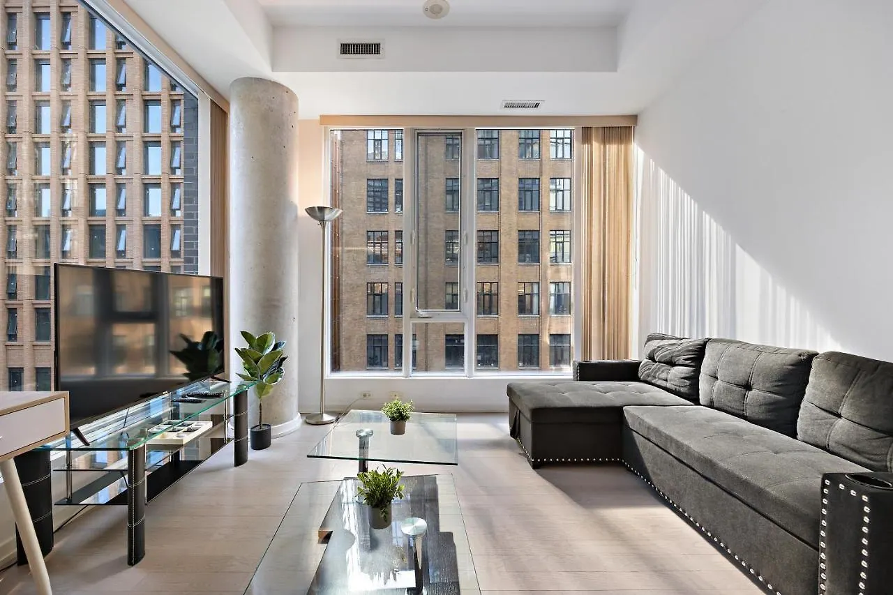 Modern Condo In The Heart Of Downtown Toronto Apartment