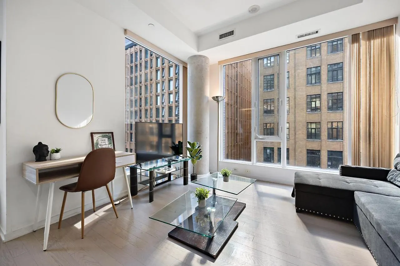 Apartment Modern Condo In The Heart Of Downtown Toronto Canada